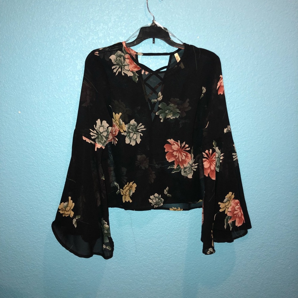 Live 4 Truth Bell sleeved top